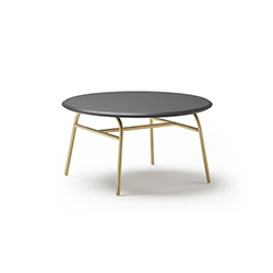 Aleta Table 咖啡桌/茶几 亚米·海因  Viccarbe星空（中国）官方体育网站品牌